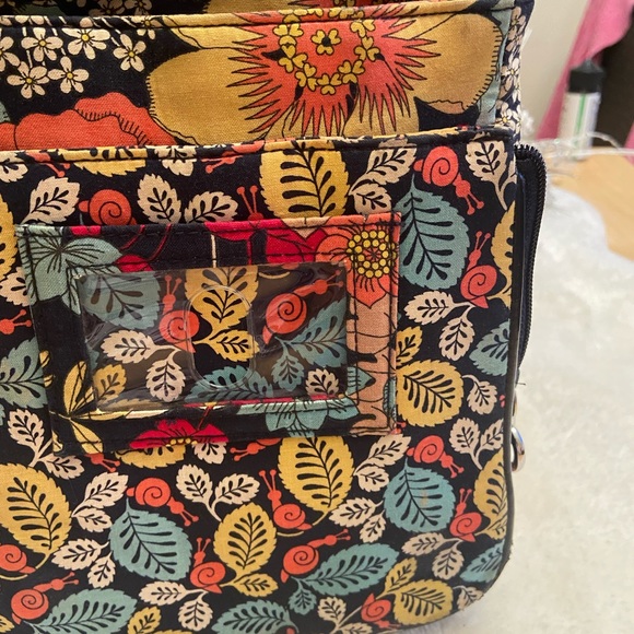 Vera Bradley retired print crossbody bag in EUC. - Picture 6 of 8